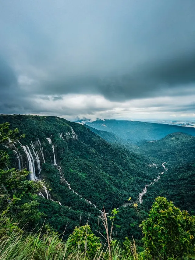 Meghalaya Premium Luxury Tour